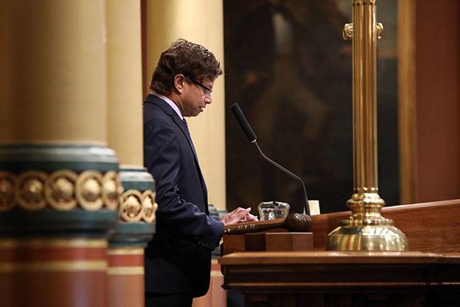 State Rep. Shri Thanedar (D-Detroit) gave the invocation to open session on October 7, 2021.