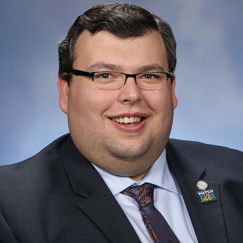 Snyder-Headshot-801×801