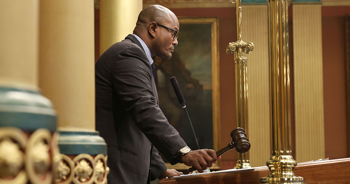 Speaker of the House Joe Tate (D-Detroit) gavels in session at the Michigan Capitol.