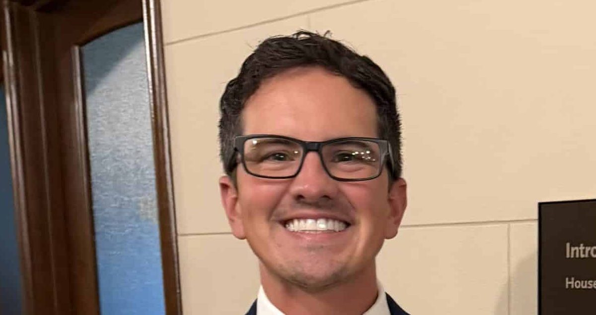 State Rep. Jason Morgan (D-Ann Arbor) enrolls House Bill 6317.